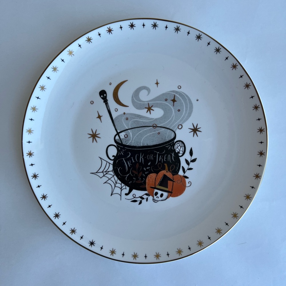 Eaton Fine Dining Halloween Dinner Plates Set